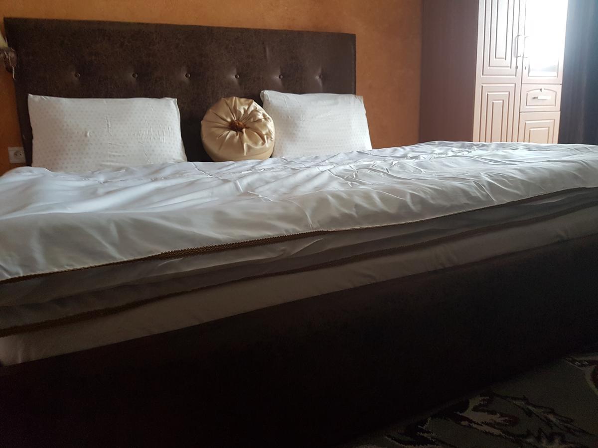 Novo Hotel Brazzaville Eksteriør billede