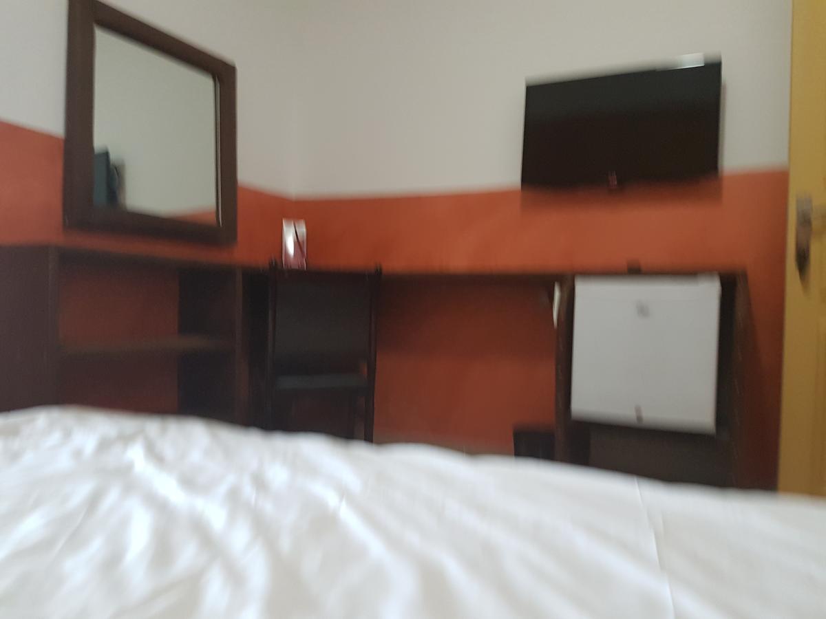 Novo Hotel Brazzaville Eksteriør billede